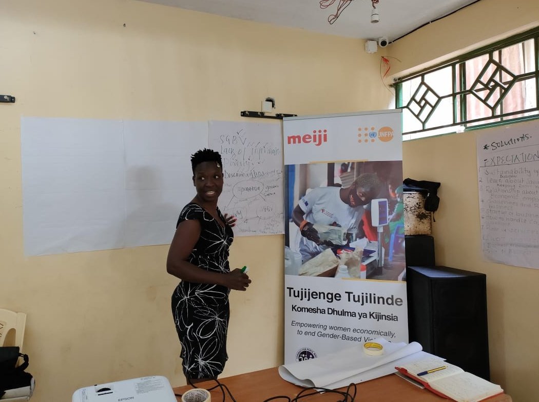 WinnyObure's tweet photo. Always a pleasure to support Feminists Centers with capacity develp'nt through training &amp; knowledge sharing. I learn so much from you all as I teach n facilitate. Grassroots orgs are already doing so much, with alittle more support,we will eliminate #SGBV achieve #GenderEquality https://t.co/Dymg1k3of0