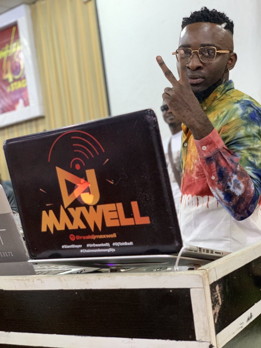IamDJMAXWELL's tweet image. Cheers to da New Week…#WeMakingProgress
