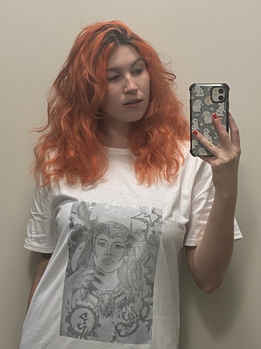 withlightandart's tweet photo. Took me idk 12 hours to completely draw and print the picture onto a shirt!! @MarvelStudios @DrStrange #ScarletWitch #DoctorStrangeInTheMultiverseOfMadness https://t.co/IeRJYTrbem