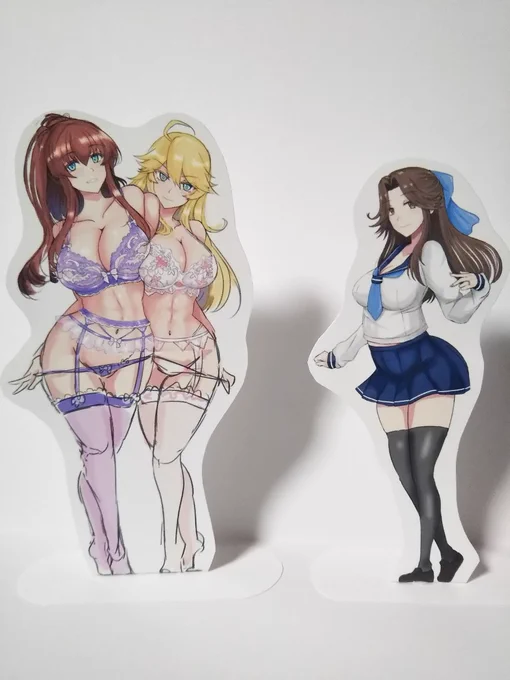 光沢紙に印刷してアクスタの試作
なかなか良い
本格的に作りたくなってきたわよ 