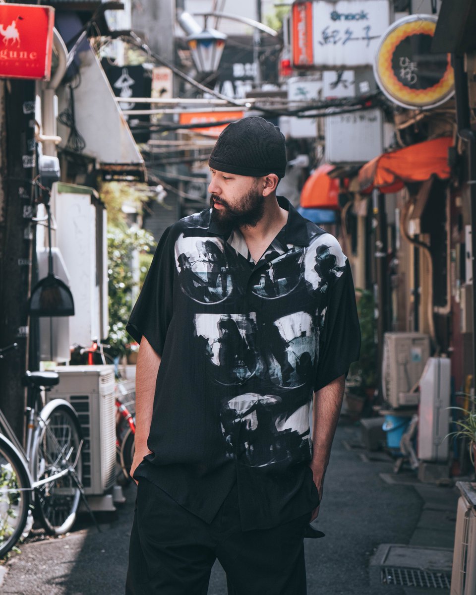 NewCsStudio's tweet photo. 【Yohji Yamamoto】Pour Hommeはもちろん、Y's BANG ON!、Gothic、New Eraコラボ作品まで、幅広いラインナップが好評発売中🎨！
#yohjiyamamoto #newcsstudio #newcs #shinjuku #kabukicho 

https://t.co/AsRV0kNb4T https://t.co/PL5x6A53YV