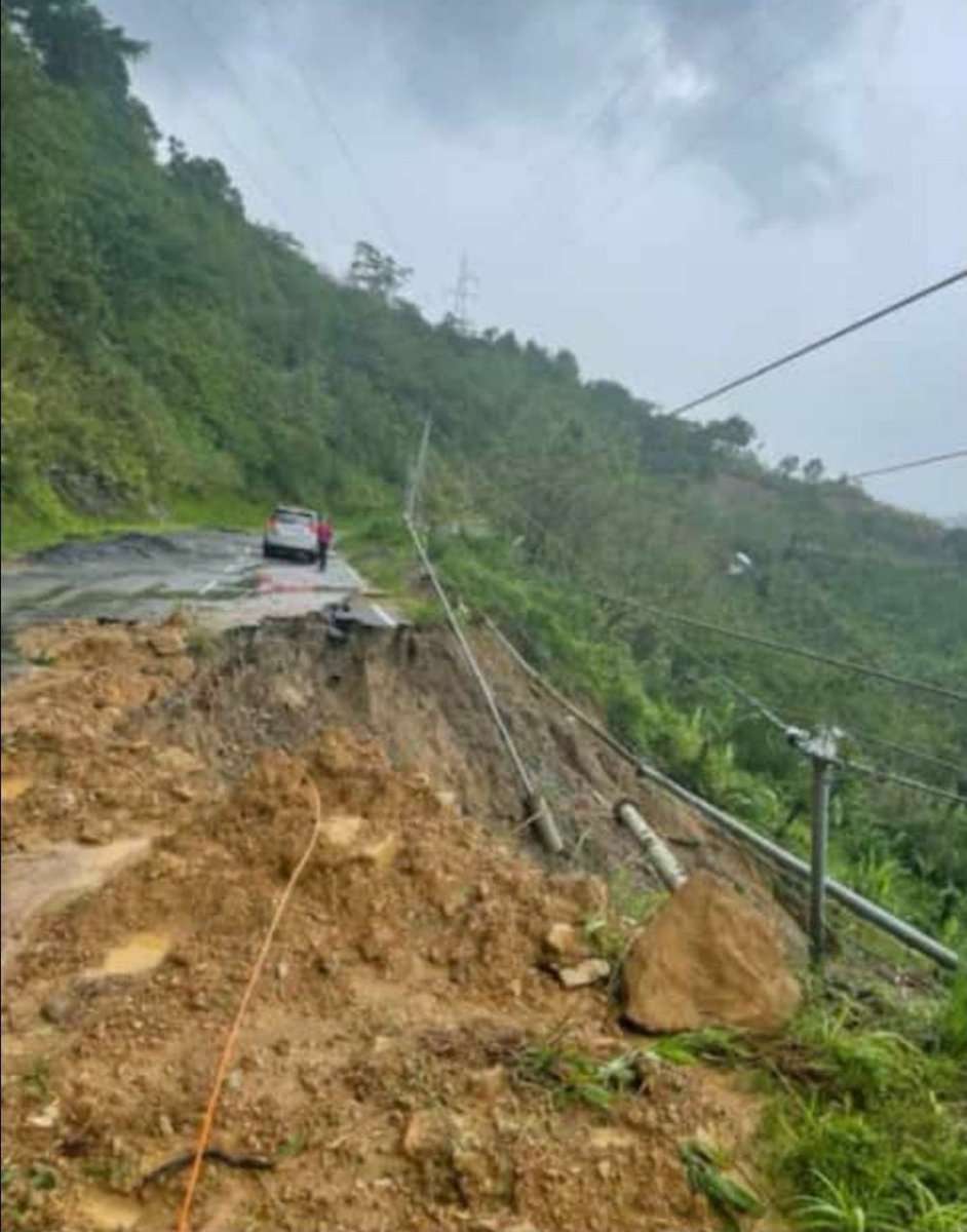 ArnabDasChoudh2's tweet photo. Roads and rails have been blocked in Dima Hasao since four days. How much do the people need to suffer for their cries to be heard across the country? Help is required at the earliest. 
@PMOIndia @CMOfficeAssam @SonuSood @aajtak @ndtv @ZeeNews https://t.co/87lZXdx8nG