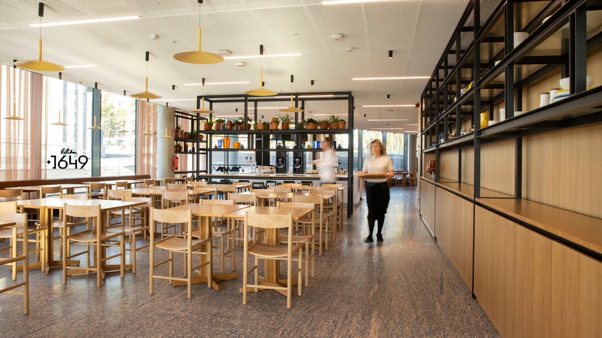 Food Camp proudly presents: Kitchen 1649. Ylpeänä avasimme oven uuteen operoimaamme ravintolaan Keilaniemeen Fiskars Groupin pääkonttoriin.
Korkeatasoista kasvispainotteista lounasta on tarjolla joka arkipäivä Fiskars Groupin tuotteilla katettuna. 
So Proud!