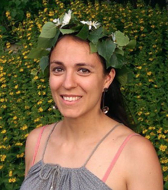 UppsalaSoapbox's tweet photo. Catalysts and Biocatalysts....Did nature think of it first? @CorbellaMorato is a postdoc from the @kamerlinlab in the @UUBiochem at  @UU_University. She will be talking about the use of computational tools to understand biocatalysts and make them suitable for our specific needs! https://t.co/z3mLunF0xC