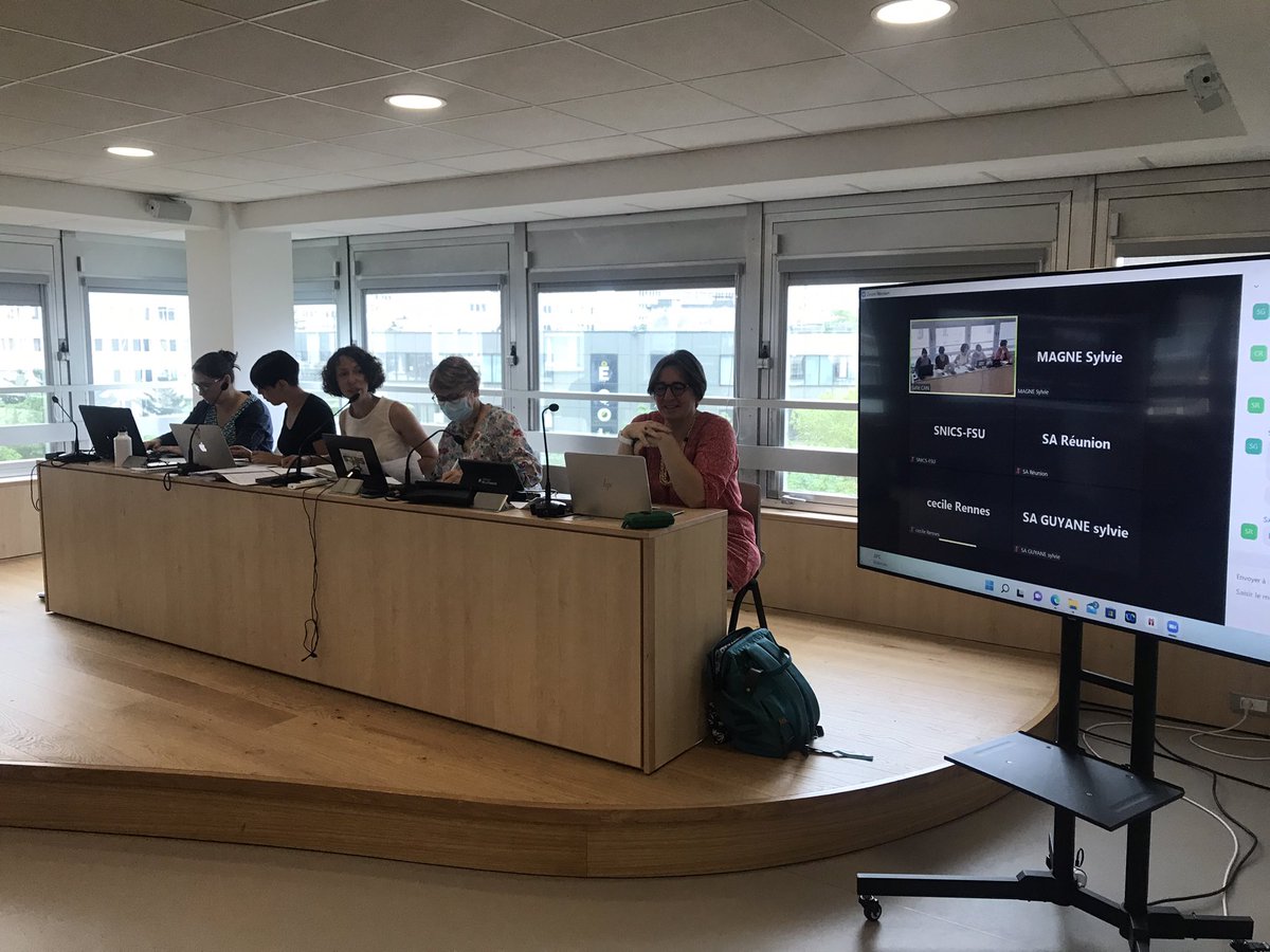SNICS_FSU's tweet photo. Le SNICS-FSU au travail pour 3 jours de Conseil National à Paris et en visio pour les collègues des îles 😀💪@FsuNationale #snicsfsu @SNUipp_FSU @SNESFSU @snuasfpfsu #infirmieres #santeenmilieuscolaire @afpfr @FCPE_nationale @LAVOIXLYCEENNE_ @UNEF https://t.co/EEP8xQfZcw