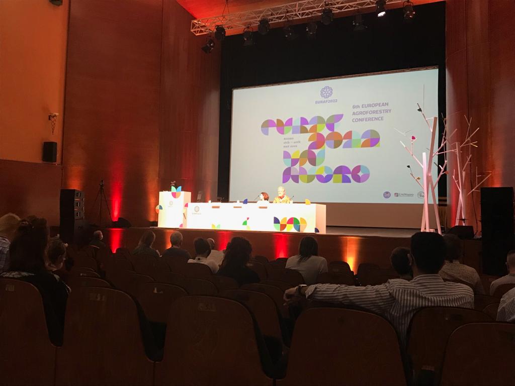 AGROMIXproject's tweet photo. 📣@euraf2022 has begun! REMEMBER, TOMORROW at 17hCEST we'll hold our #AskAScientist Q&amp;A, with all your questions gathered from the past month, hosted by 
@Regagroforestry! The session will be free, open and  live-streamed via Facebook 👉 https://t.co/GXfNPopYFV #agroforestry https://t.co/m9i0rq0N1I