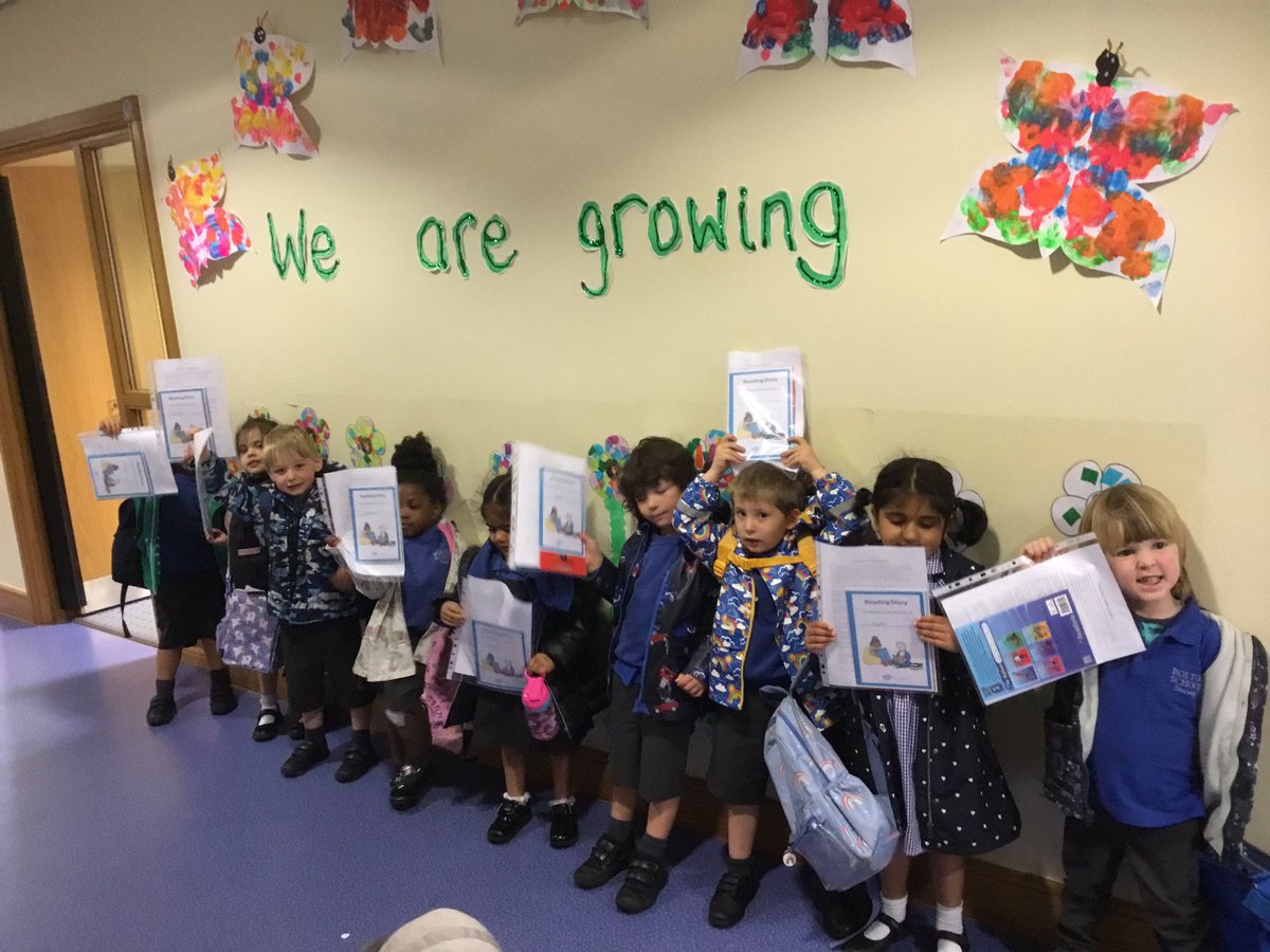 BSPDPreSchool's tweet photo. Preschool were very excited on Friday to take home their first reading books. The children have enjoyed sharing their stories today with their friends creating a new story as a group. #earlyreading #wordlessbooks https://t.co/WpcaL09ahr