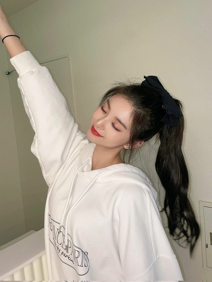 Bangun tidur , sore-sore gini enaknya ngapain?