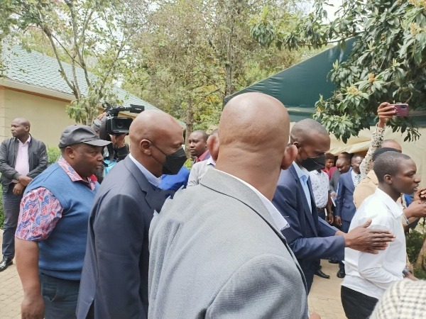 PeopleDailyKe's tweet photo. Gideon Moi arrives at SKM Center for Kalonzo Musyoka's 'big announcement' moments after being spotted at KICC #PDSiasa https://t.co/wgdkxkzK8b