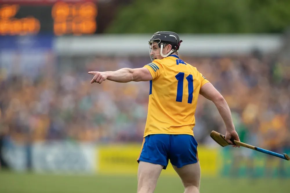 BigGray4's tweet photo. @TonyKelso93 adding yet another point to his tally of 16 during yesterday’s game at Cusack Park #CLALIM #MunsterChampionship #HonTheBanner 🔵🟡 @GaaClare @ballyea_club @GaaClare @ClareSenHurlers @ClareChampion @DLynchSport https://t.co/wRotU7RHaZ