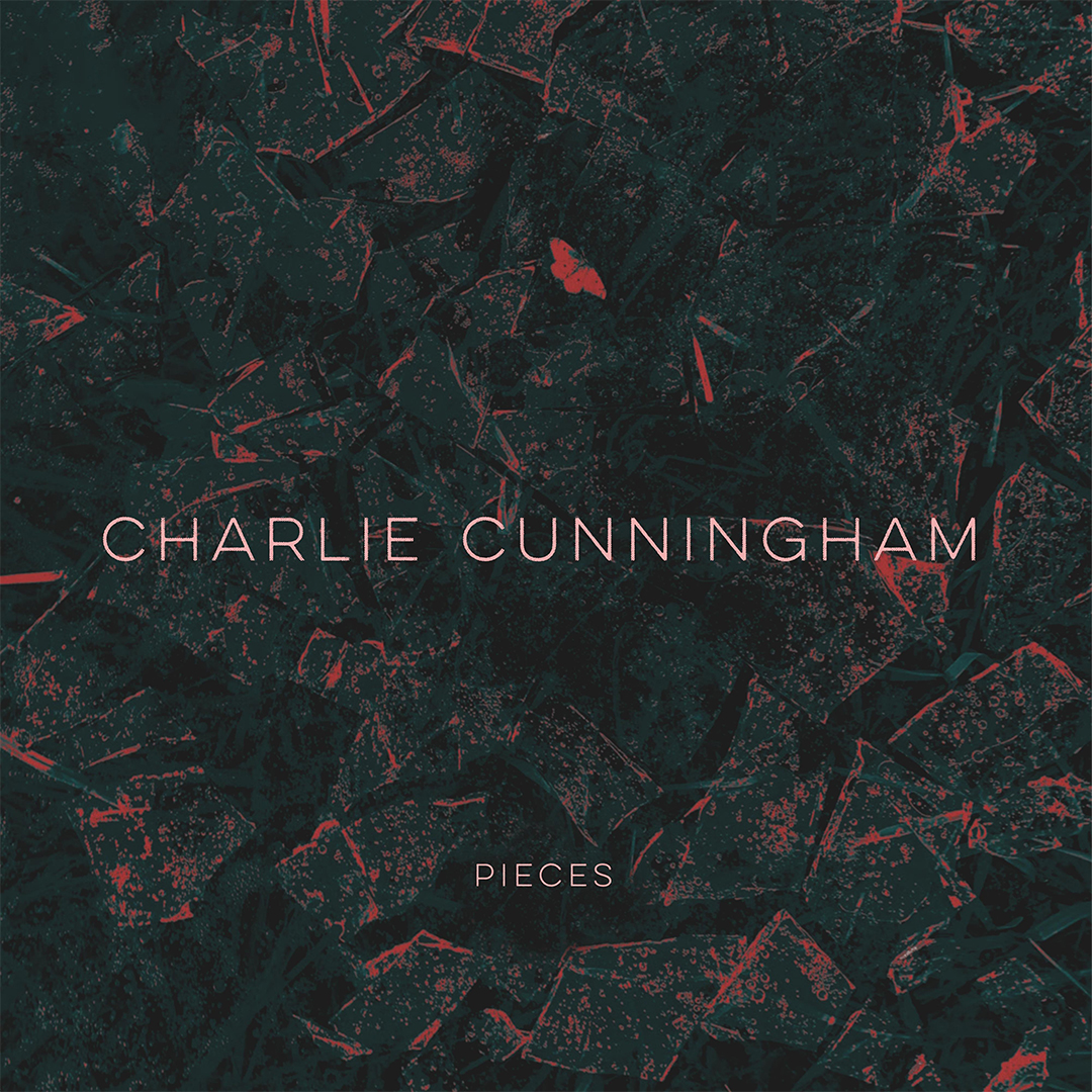 Over two years since Charlie Cunningham released the fantastic EP ‘Pieces’. Wrap your ears around this one! cc.lnk.to/piecesTW