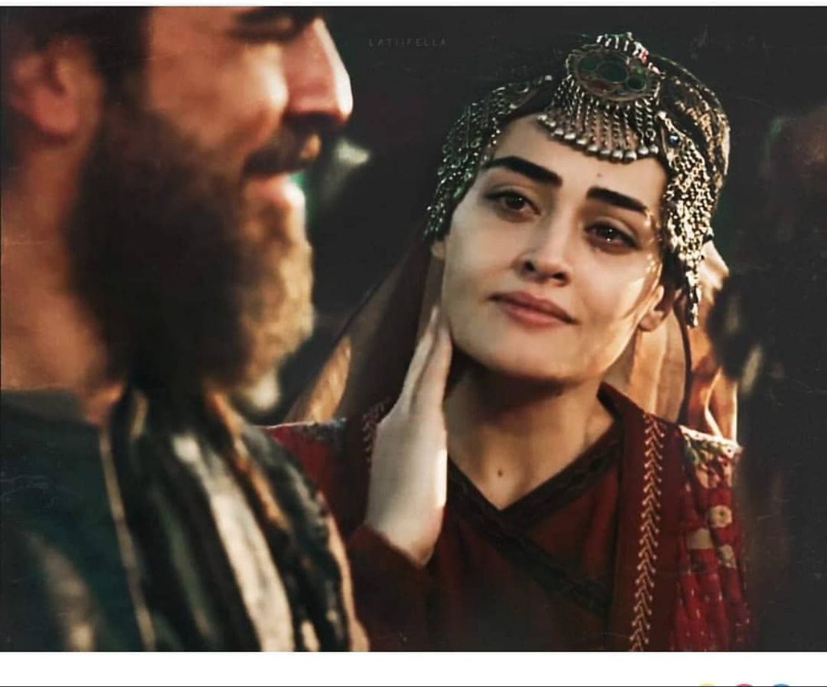 ✨🦋✨

ولك مشتآگلك يـا نشغة اظنوني
اشـ يجرع روحتك و الكآسرتهم بيك
ما صعدو بـ رآسي و لا اندلوني .

#مشكلتي أحبك✨