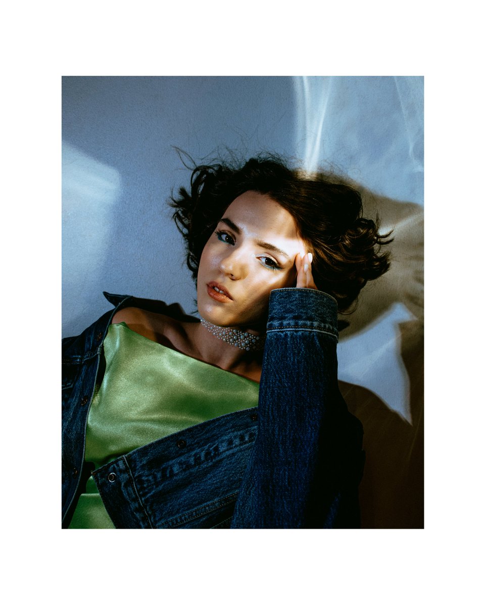 Gm #NFTCommunity #possessed 

Hope you have a great start to the week and great plans

I want to show you some fresh shots from my last shoot. Enjoy it!🙌

#nftphotography