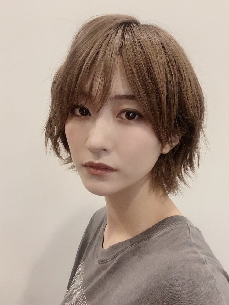 ono__azusa's tweet photo. 櫻坂46 土生瑞穂さん
モデルさんだと思っていた。正直モード系の衣装やメイクの方が段違いに垢抜けて見える。数少ない大人顔×女顔寄りのイケメンさん https://t.co/k43Q6XxUJe