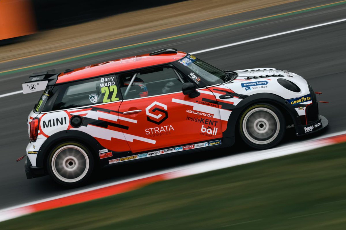 Lotus Design & Print tweet media