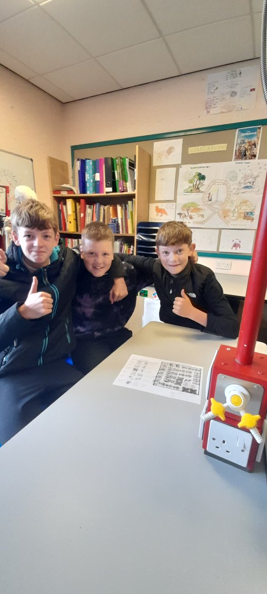 Sciencewebsters's tweet image. Scientific museum boxes activities included persuasive posters, researching the origin of ingredients/items and a very competitive apothecary garden game. #learning #creativity #historyofscience #FUN!