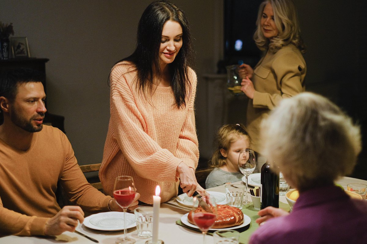 ursafe_app's tweet photo. 🇪🇸 Si tienes pensado hacer una reunión en familia, asegúrate de que todos lleguen de regreso a sus casas, con UrSafe podrás ver su ubicación en tiempo real. ⏱️

#familiday #UrSafe #security #notalone #safe #protection
#safety #safetymeasures https://t.co/1mac5gixN8
