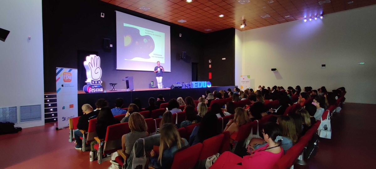 edpuzzle_es's tweet photo. Aún seguimos con emoción del finde #justedu Gracias @flipped_primary por impartir nuestro taller @justedues https://t.co/fxtAh0rrEu