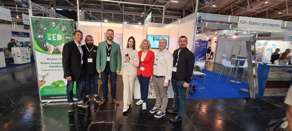 REDplatform's tweet photo. Congratulations to the RED Platform #carbon and #renewables team for successful participation at the Intersolar #Munich 2022.
#REDplatform #team #carbonneutrality #carbonemissions #carbonoffset #renewableenergy  #roadtonetzero https://t.co/GTXcZdKwWv