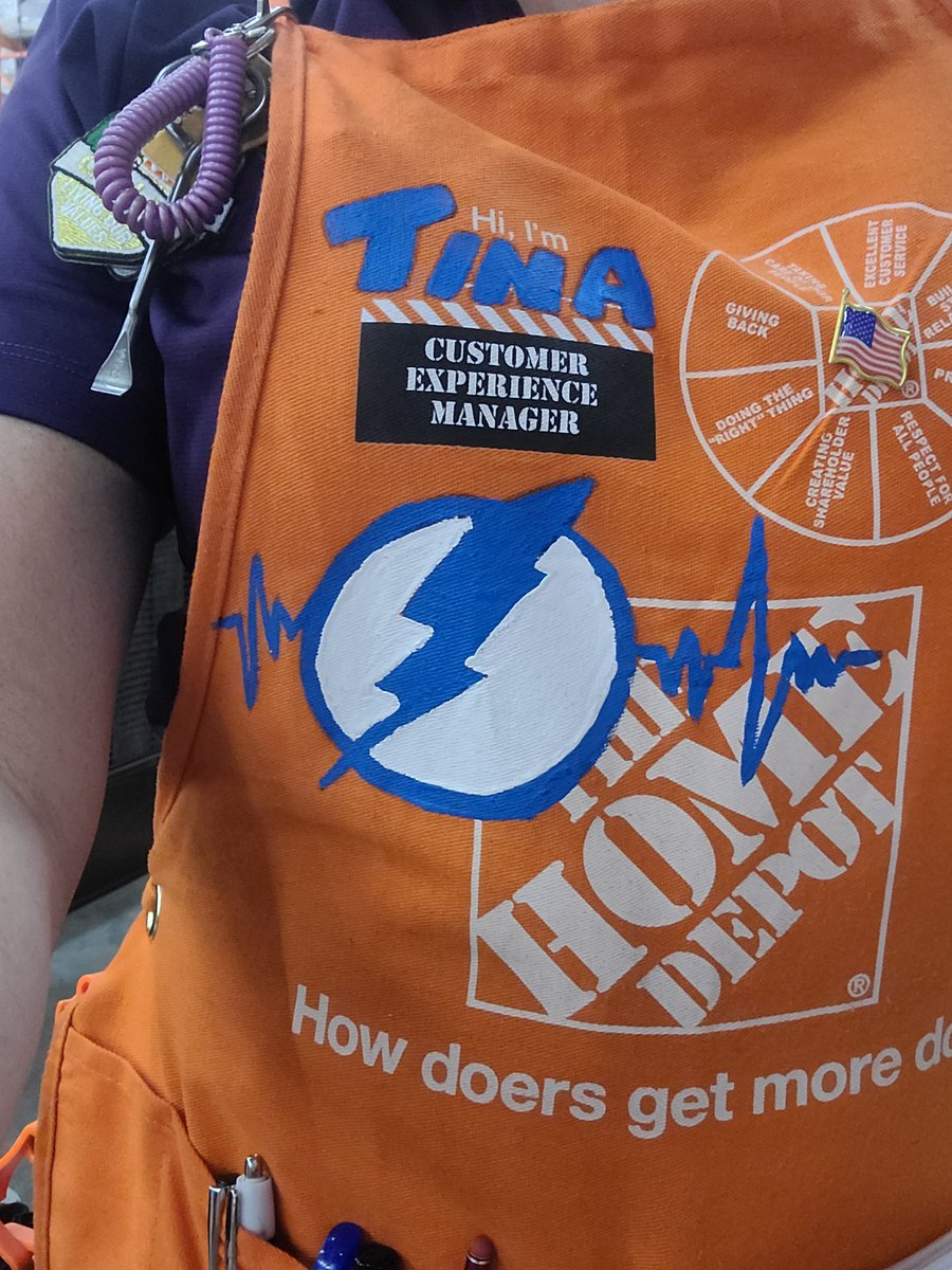 Playoff apron luck continues! GO BOLTS!! ⚡️⚡️🖤💙 <a href="/TBLightning/">Tampa Bay Lightning</a>