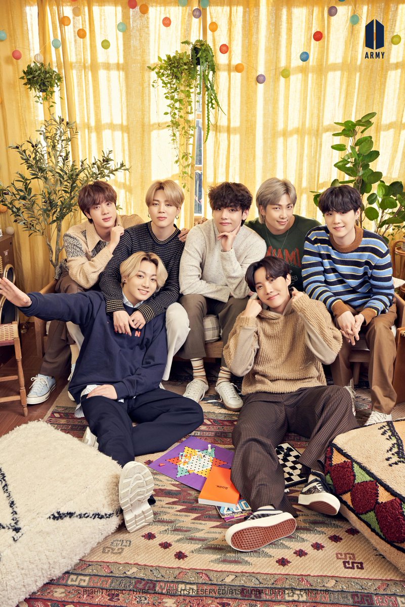 JHope_UK's tweet photo. BTS Weekend with ARMY 🥰❤️

@BTS_twt #BTS https://t.co/dZdKt2DkXP