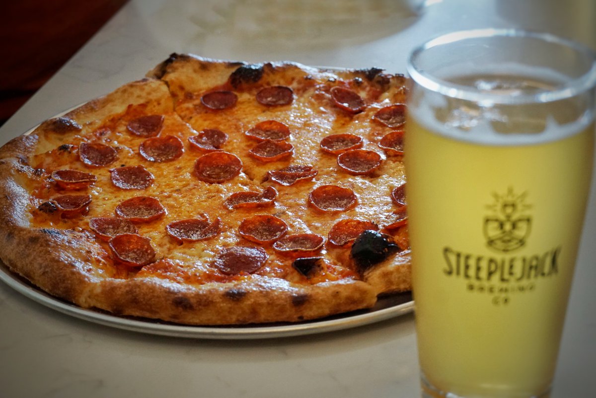 NewSchoolBeer's tweet image. First look at SteepleJack Brewing's second location a Pizza &amp;amp; Beer pub opening today in SW Portland newschoolbeer.com/home/2022/5/st…

#swpdx #inpdx #pdxnow #pdx #hillsdalepdx #portlandbeer #pdxbeer #steeplejackbeer #steeplejackbrewing #oregonbeer