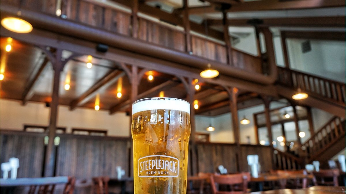 NewSchoolBeer's tweet image. First look at SteepleJack Brewing's second location a Pizza &amp;amp; Beer pub opening today in SW Portland newschoolbeer.com/home/2022/5/st…

#swpdx #inpdx #pdxnow #pdx #hillsdalepdx #portlandbeer #pdxbeer #steeplejackbeer #steeplejackbrewing #oregonbeer