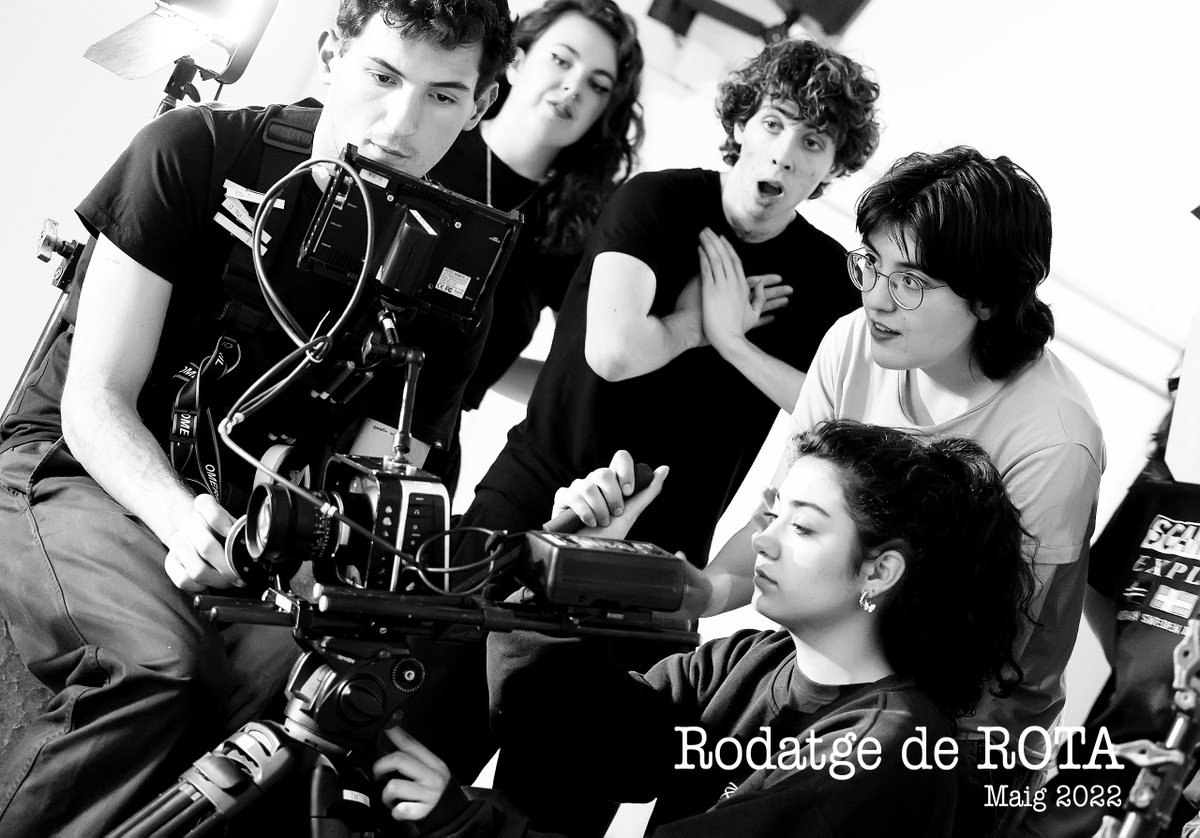 marchadell's tweet photo. Les fotos: #flickr https://t.co/r8aVJdGkJm
Making of de ROTA curtmetratge dirigit per @EmmaMarch_bcn amb Mireia Moya a la direcció de fotografia
@ecibbarcelona #ecib #escoladecinemadeBarcelona
#cinemaschool #studentfilm #shortfilm #Cinematography https://t.co/u32vK80Q6t