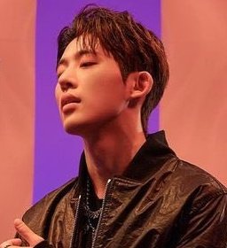 boredbinic's tweet photo. LOOK AT HANBIN YALL https://t.co/vclKPQSesk