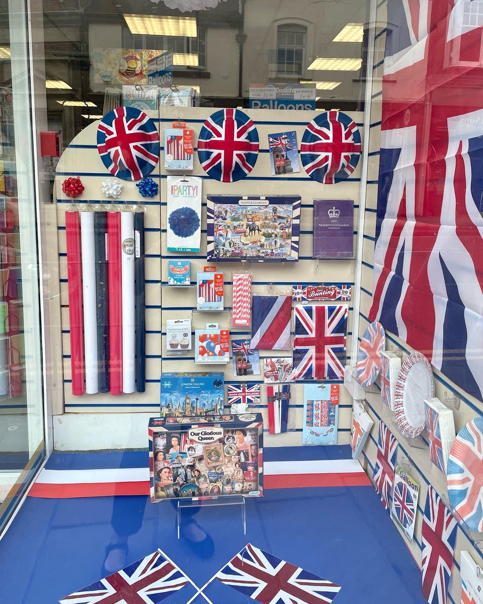 We are all set for the #queensjubilee 🇬🇧 👑 with everything you need to celebrate the long weekend! If you’re looking to make your gathering special we have a wonderful collection of @talkingtables_tt party pieces fit for a queen! 

#jubilee #streetparty #shoplocal #welovereigate