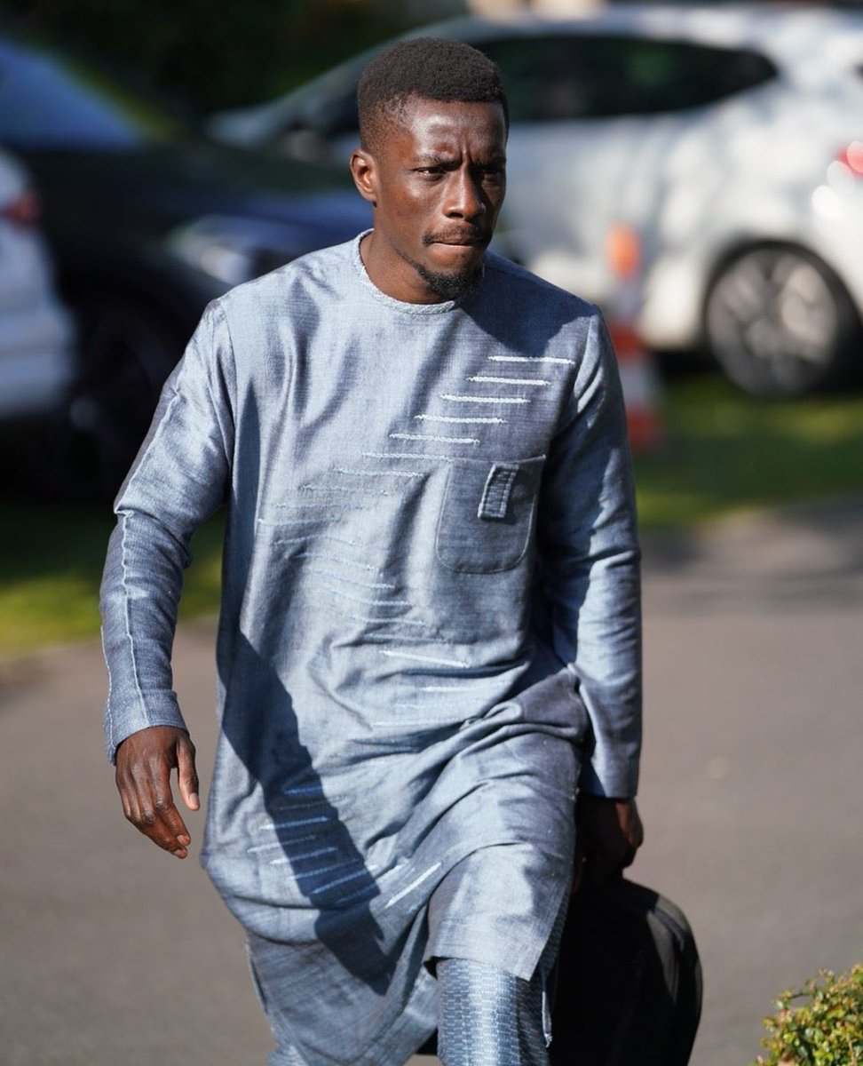 Seck_pharaon's tweet photo. Aujourd’hui nous sommes tous fière de Gana Gueye dans ses démarches. Mais nous oublions qu’à l’intérieur du pays un personnage connu dans la lutte des valeurs est enfermé par le régime pour avoir divulgué les infos sur l’homosexualité au Sénégal.
Soutenons #ganagueye et #COD https://t.co/gYSTdnPOof