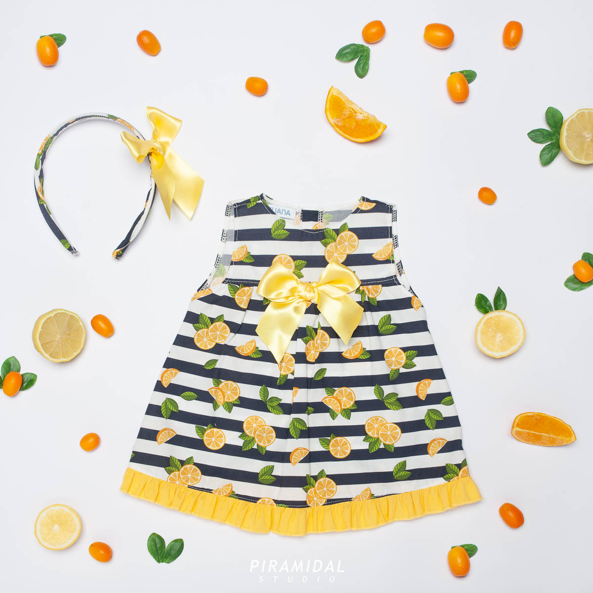 Fotografía de bodegones para la nueva colección infantil Limón de Juliana.
.
Dirección de arte: @fusionartealc
Photo&amp;retouch: @piramidalstudio <a href="/evacuencacerdan/">Eva Cuenca</a>
.
#lookbookjuliana #modainfantil #lookbookmoda #bodegones #fotografiaproducto #fotografosalicante