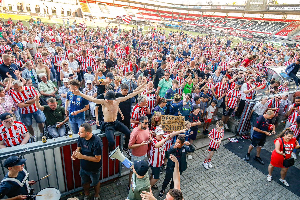 OkoyeMaduka's tweet photo. THANK YOU SPARTA ROTTERDAM ❤️🤍 https://t.co/gCQiETlaLG