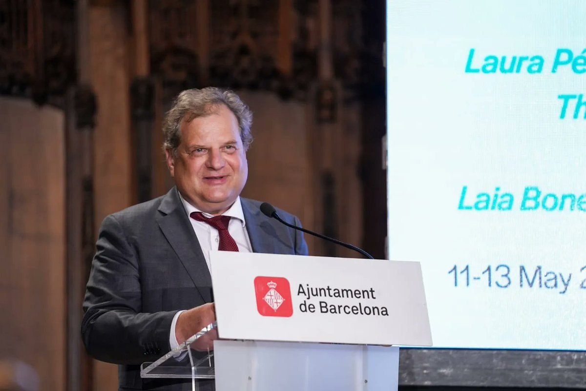 EUROCITIES's tweet photo. Throughout this crisis, local efforts have shown robustness in the social care system, which remains at risk.

Participants at #SAFBcn2022, which took place last week, shared a desire for cities’ social leadership to be recognised at national &amp; EU levels.

https://t.co/LAdvnw40uQ https://t.co/WeWKHmVmbG