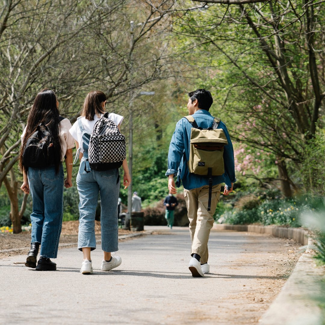PavilionPoint's tweet photo. Need a break from studying? 👨‍💻 Try taking a 10-minute break of brisk walking 🚶‍♀️!

It’s the perfect way to catch a breath of fresh air, reduce stress &amp; anxiety, &amp; increase your mood, energy &amp; mental alertness, so you can get back to work with a clearer mind 🧠! https://t.co/lhnC1AlXVP