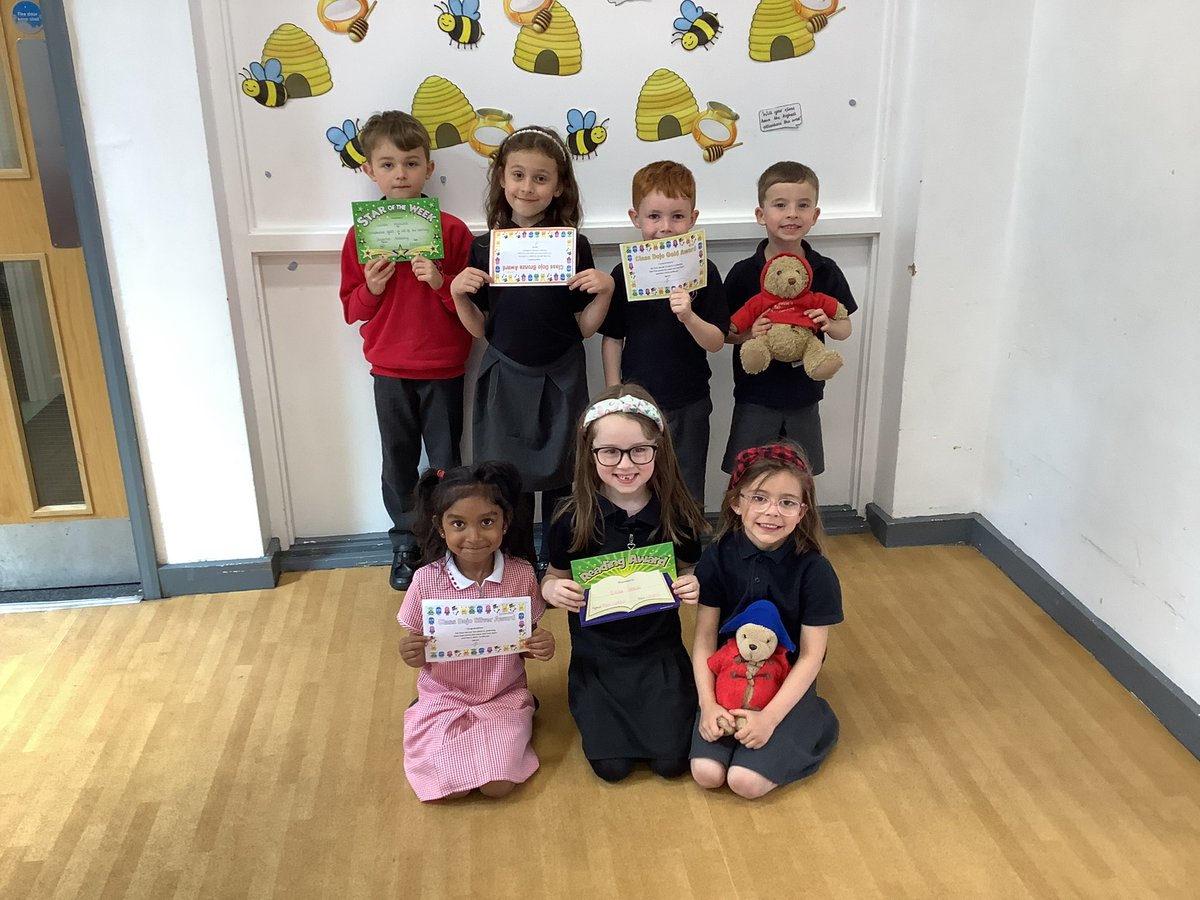 GosbertonAcad's tweet photo. Norway Class award winners from last week. #WhatAWeek #DoingTheirBit https://t.co/tXKOZrAZlH