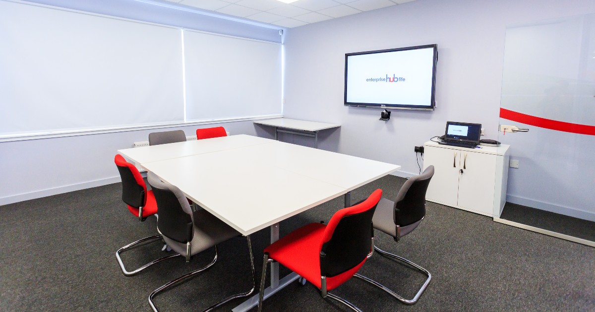 hub_fife's tweet photo. Inducting new staff whilst working remotely?
Here at the Enterprise Hub we have flexible meeting space with screen sharing facilities to help you personalise training and get new staff off to a good start. 
For more information https://t.co/sUiHQeT2FX https://t.co/t6JzQV86Ee