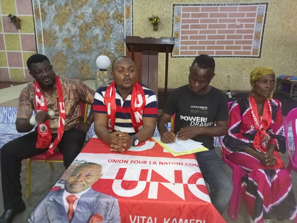 JuvenalNtumba's tweet photo. Dimanche 15 Mai 2022, une réunion nutritive dont les vaillants cadres de l'@uncrdc #BUMBU, parti Cher à Hon. président national @VitalKamerhe1. Les dites de la réunion a été présidé par le fédéral camarade P.#SIAMINA, qui avait pour but, présenté les nouveaux comités des jeunes https://t.co/FsCiJnYEDh