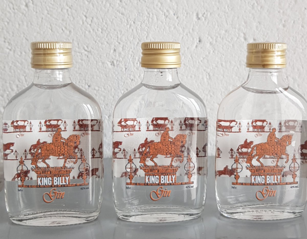 KingBillyGin's tweet photo. Yes !!! Our Mini Billies are now back in stock ! Online at
https://t.co/iYmdxCEMUW
---๐๐๐๐--
#minaturegin #minibillies #weddingfavors #Yorkshire #Hull #Scotland #Glasgow #Edinburgh #Gin #orangegin
#orange #historyofgin #microdistillery #madeinhull https://t.co/iuCHsJkXic