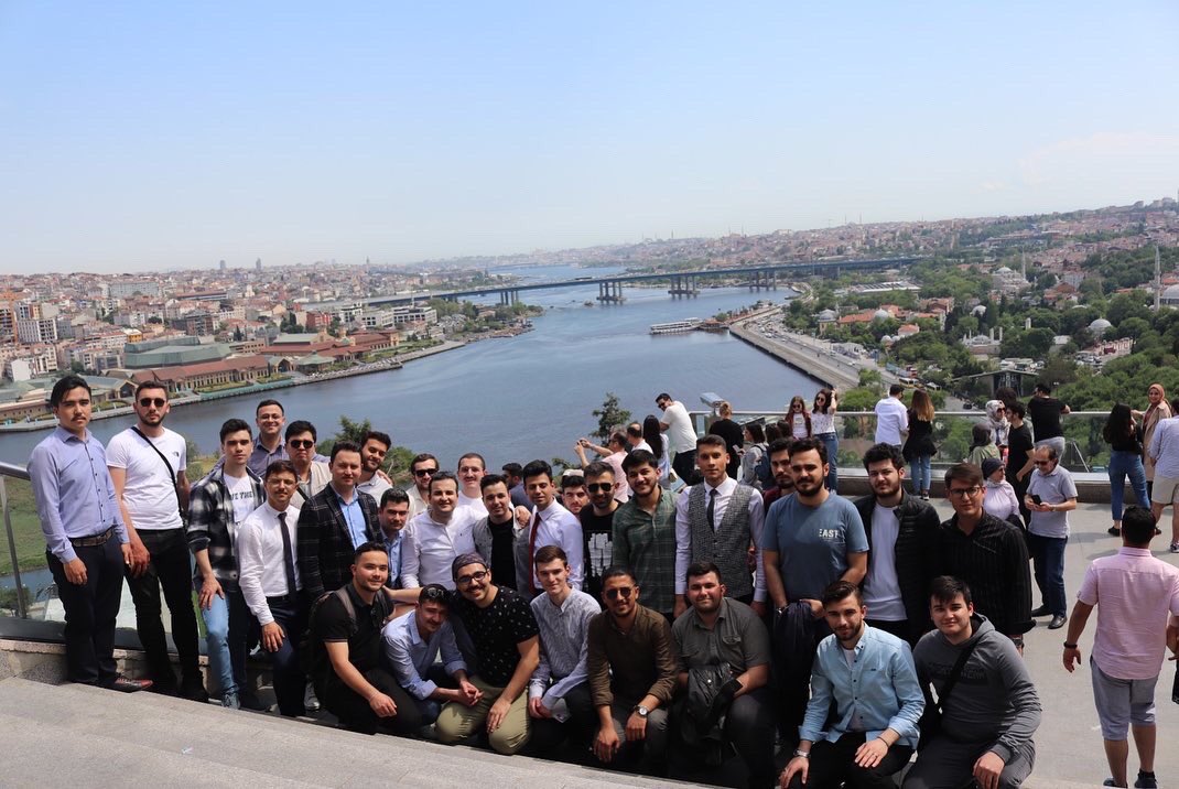 ihlasvakfi's tweet photo. İhlas Vakfı Gençlik Temsilcileri ilk buluşmasını İstanbul'da gerçekleştirdi. https://t.co/RoqYIld1k0