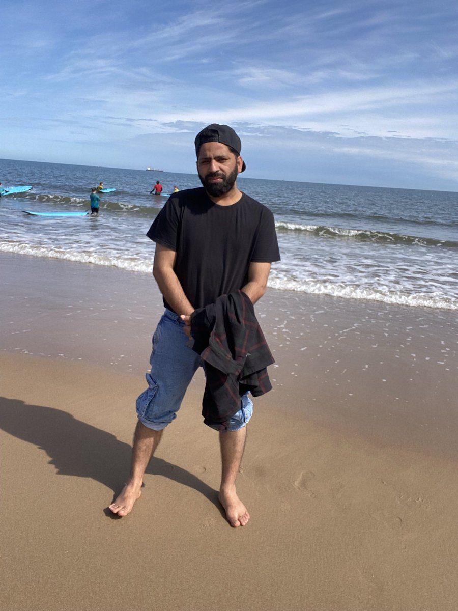 ravirajforu's tweet photo. Wales England❤️🇬🇧 #raviraj https://t.co/xbEdUySErl