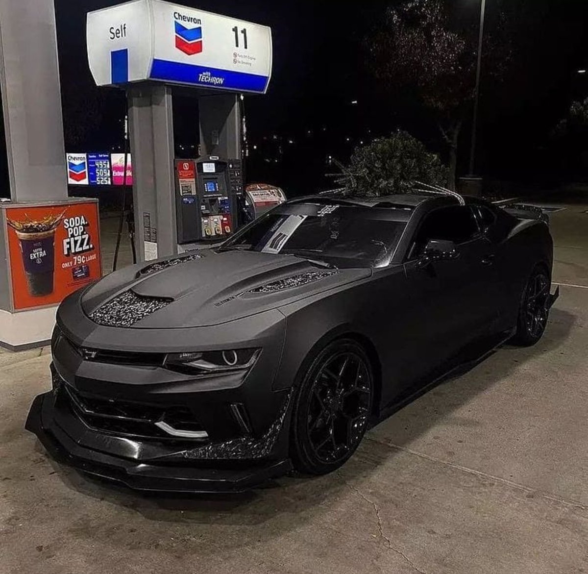 WorldWideCarsTM's tweet image. Blacked out Camaro ⚫️