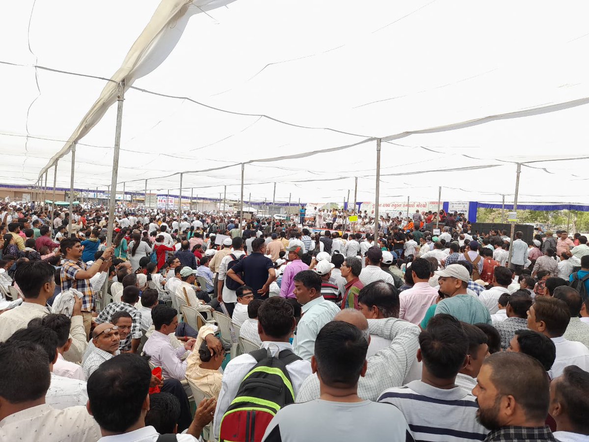 सपना एक देखोगे मुश्किलें हजार आयेगी लेकीन वो मंजर बड़ा खूबसूरत होगा जब कामयाबी शोर मचाएगी ......!!!
मुझे मालूम है कि समय वो भी आएगा
गर्व होगा भी क्यों न जब बदलेंगे तस्वीर हम.! मिलकर कहेंगे ओल्ड इज गोल्ड.!
#पुरानी_पेंशन_बहाल_करो
#RestoreOldPension
<a href="/PMOIndia/">PMO India</a> <a href="/CMOGuj/">CMO Gujarat</a> 
#nopruf #nmops