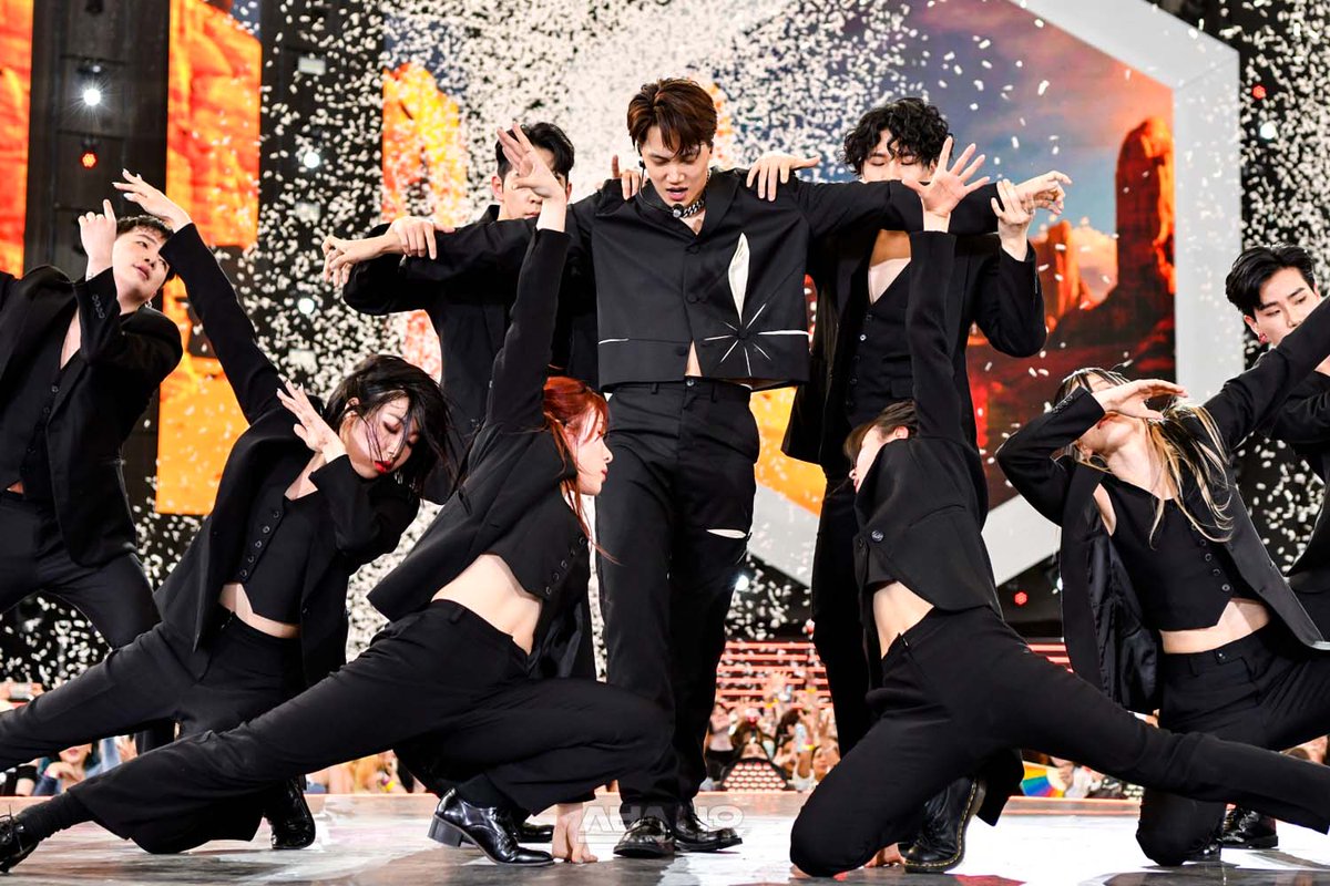 SBSNOW's tweet photo. 뜨거운 열기 가득한
케이팝 플렉스 현장 포토🔥

SBS <KPOP.FLEX >
☞ 5월 29일 [일] 밤 11시 5분 방송

#SBS #KPOPFLEX #케이팝플렉스
#카이 #KAI #EXO https://t.co/B05TleWeFs
