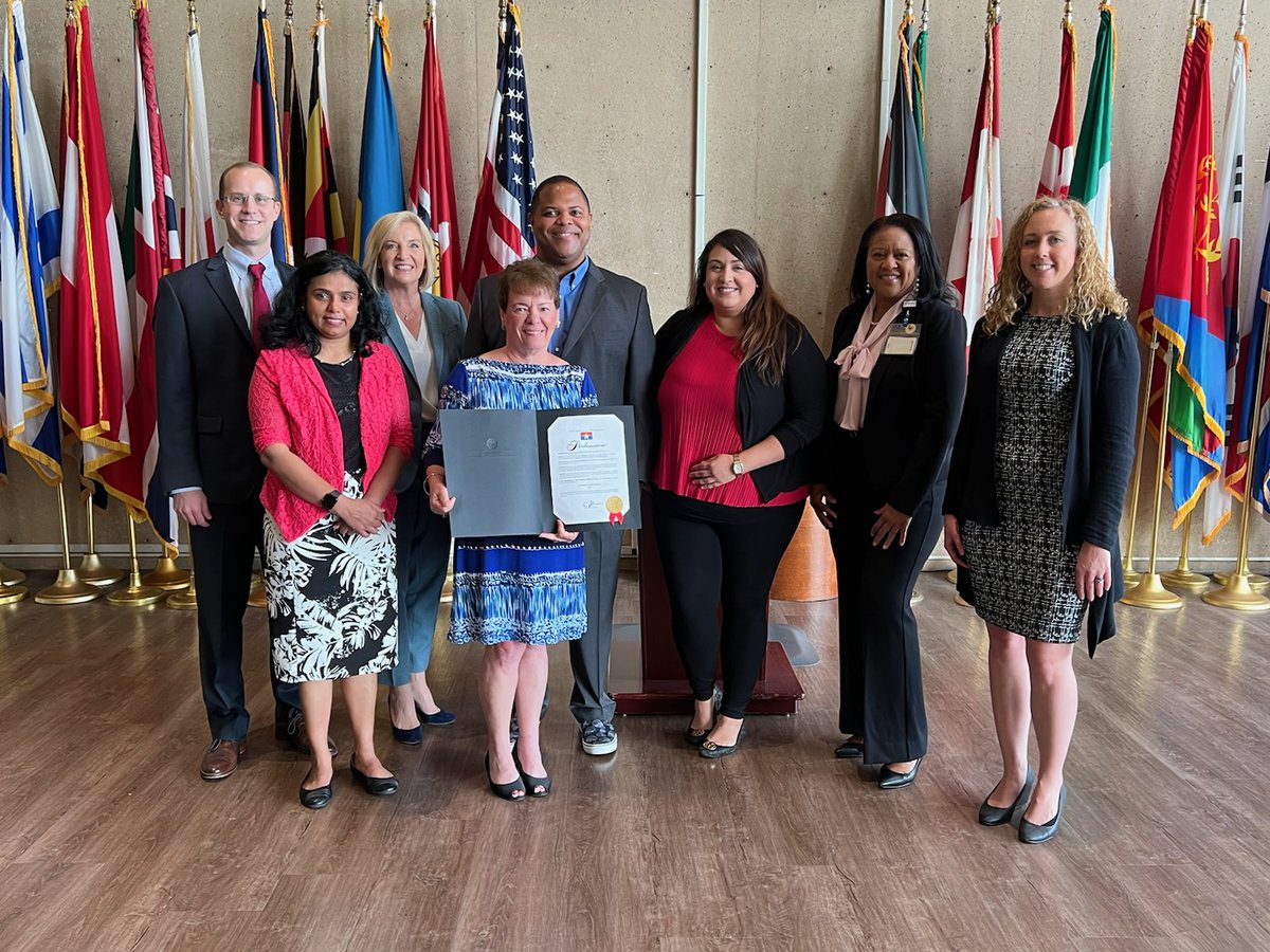 DFWG100Nurses's tweet photo. Last week @CityOfDallas @DallasMayor penned a proclamation in honor of all the 2022 DFW Great 100 nurses! 🎉 #celebrategreat #nursing https://t.co/hRs5Zq1Y70