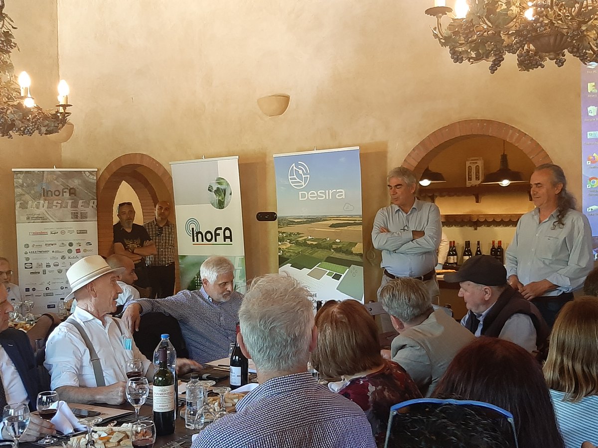 DesiraH2020's tweet photo. Our 🇬🇷Greek colleagues held their Use Case workshop last Friday

👥More than 40 participants gathered to discuss around the question: how can #digitaltools support the local wine production? https://t.co/0f5K7bgBDX