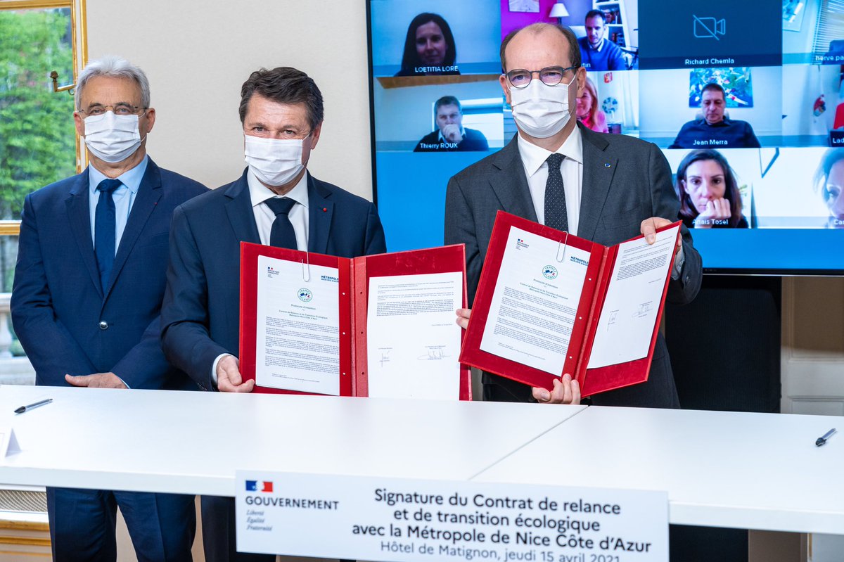 cestrosi's tweet photo. Après 2 ans à #Matignon, hommage à @JeanCASTEX qui a été un Premier ministre proche des Français, des élus locaux et de notre ville.
Au delà de sa gestion de la crise #Covid que je salue, je tiens à le remercier pour les nombreuses réformes qu’il a initiées au service de la 🇫🇷 https://t.co/K0nbkVNQcm