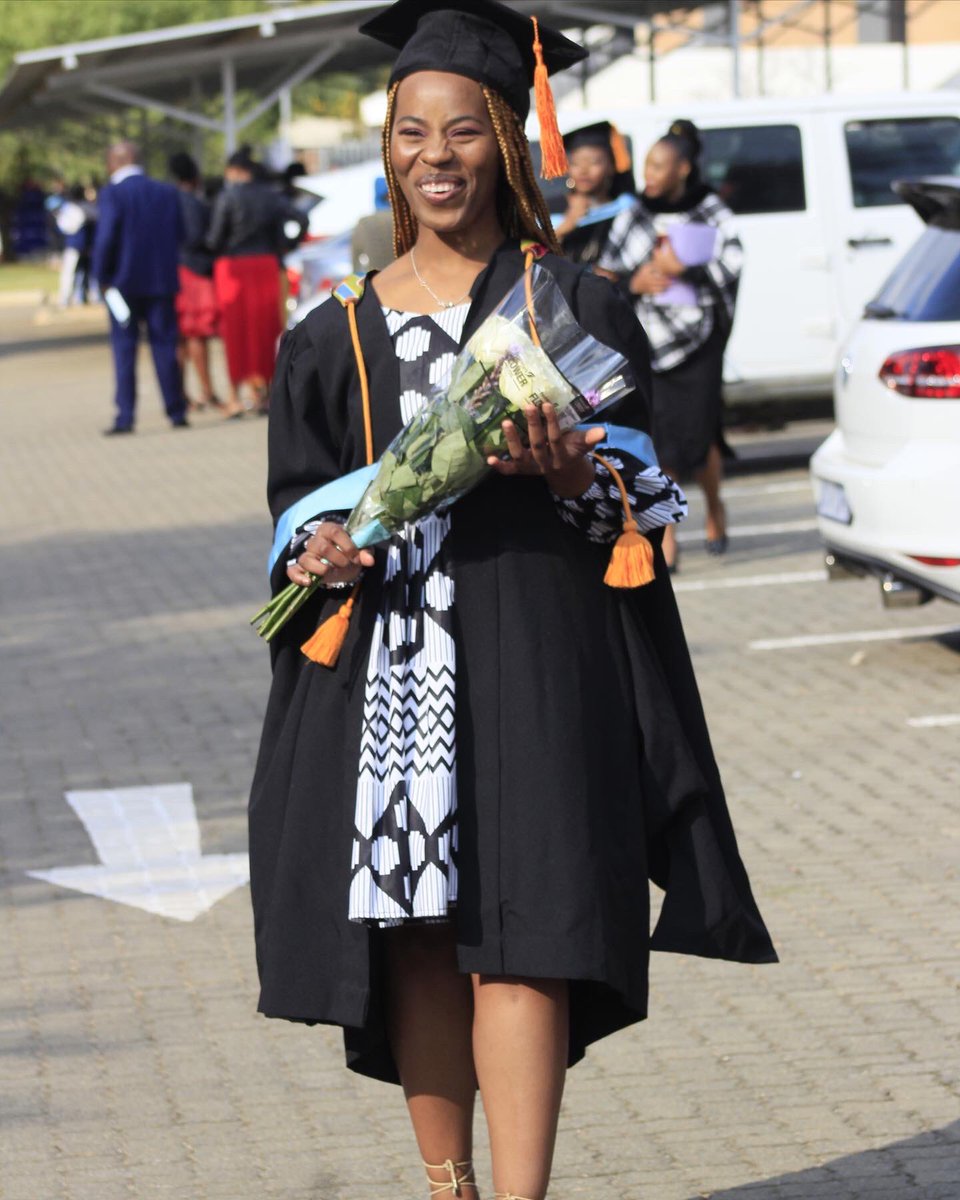 deendlovu18_'s tweet photo. We done did it again π©π½βπβ€οΈ
#UJGraduate #CommunicationsManagement #QualificationObtained π©π½βππ to the top!!!! https://t.co/GkbJhaBW4c