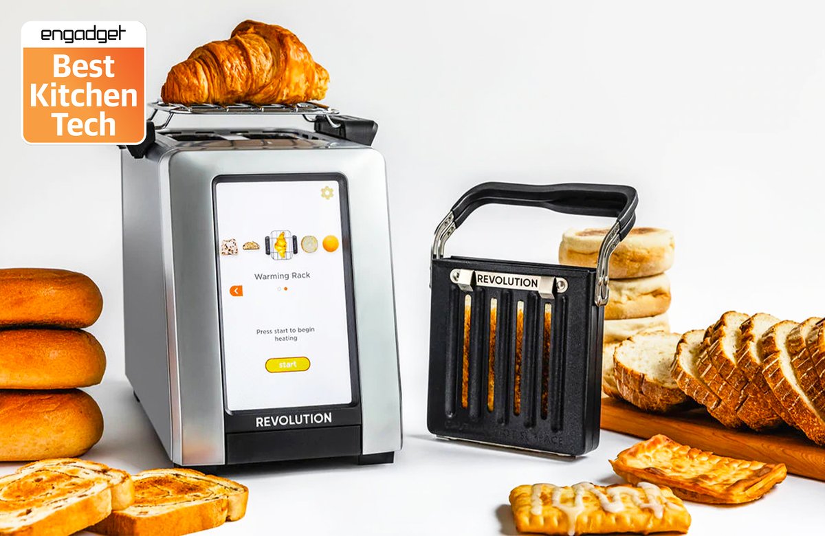 engadget's tweet photo. Is Revolution's InstaGLO smart toaster worth $399? https://t.co/VKoCIQl8xM https://t.co/el3uxytmP8