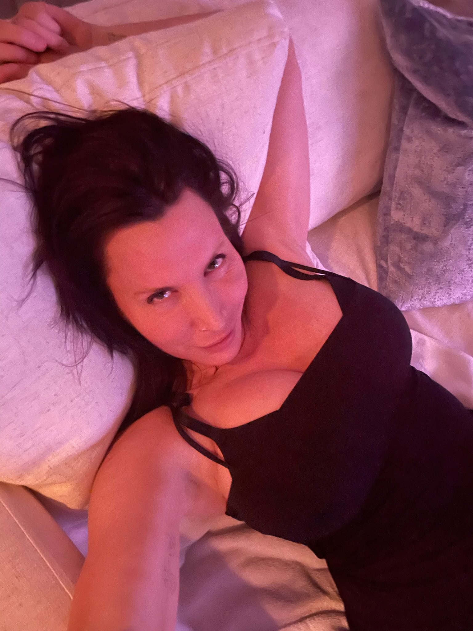 Lezley Zen on Twitter "Just some pics from my lazy Saturday night